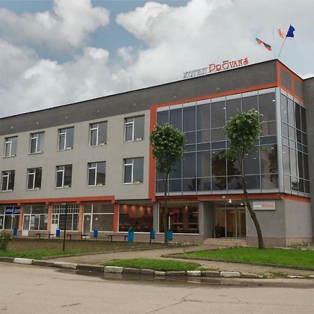 Provans Famili Hotel Letnitsa Εξωτερικό φωτογραφία
