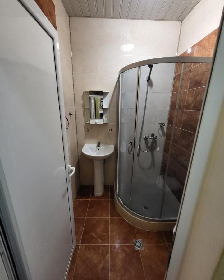 Provans Famili Hotel Letnitsa Εξωτερικό φωτογραφία