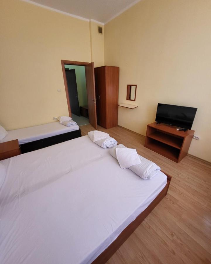Provans Famili Hotel Letnitsa Εξωτερικό φωτογραφία