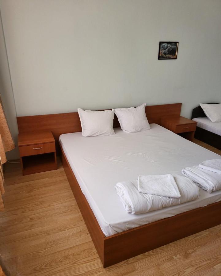Provans Famili Hotel Letnitsa Εξωτερικό φωτογραφία