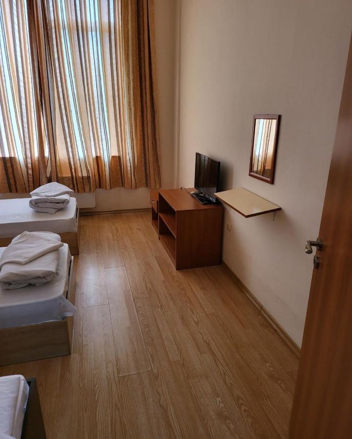 Provans Famili Hotel Letnitsa Εξωτερικό φωτογραφία