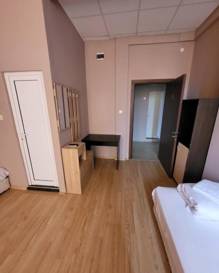Provans Famili Hotel Letnitsa Εξωτερικό φωτογραφία